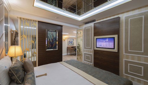 Standard Suite