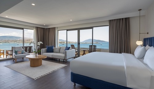 Grand Deluxe with Sea View