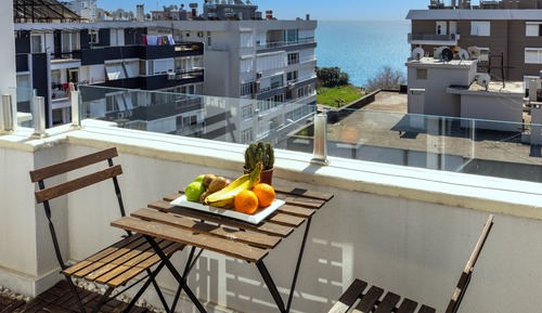 Grand Room, Sea View