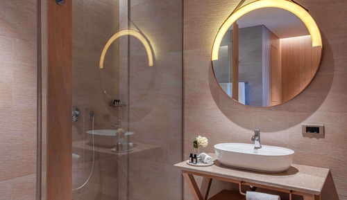 Executive Suite, Multiple Beds, Sea View