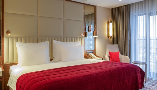 Superior Room, 1 King Bed