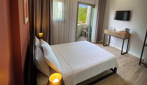 Standard Room, 1 Double Bed, Garden View
