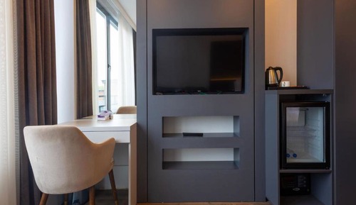 Signature Room