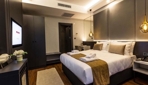 Premium Room