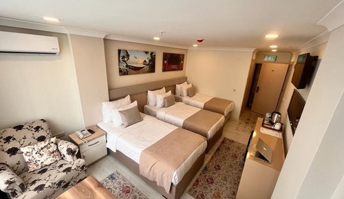 Family Triple Room, Sea View