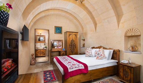 Junior Double Room