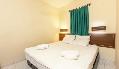 Basic Suite, Partial Sea View