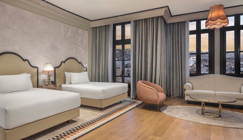 Junior Suite, 2 Queen Beds, Corner (View)