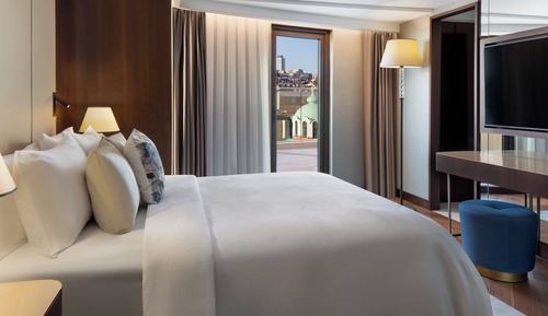 Premier Room, 1 Queen Bed, Tower (View)