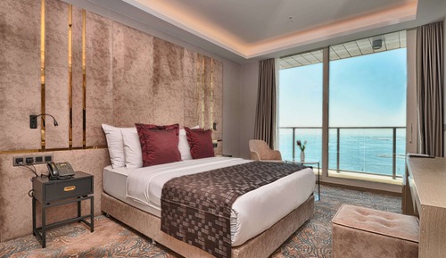 Superior Room, 1 Double Bed, Non Smoking, Balcony (View)