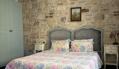 Deluxe Double Room Single Use (Single Use)