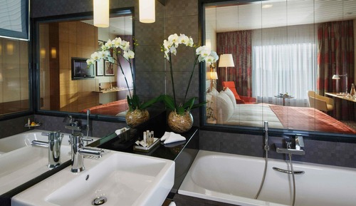 Deluxe Room, 1 King Bed