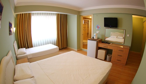 Triple Room