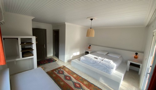 Premium Double or Twin Room, Patio, Mountain View