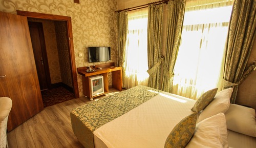 Deluxe Single Room, 1 Large Twin Bed, City View