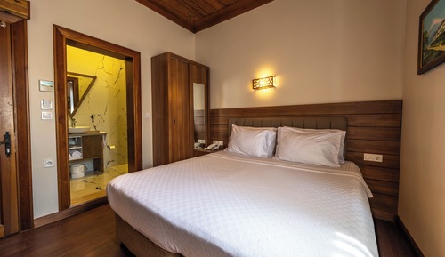 Economy Double Room
