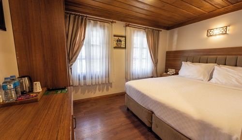 Junior Double Room