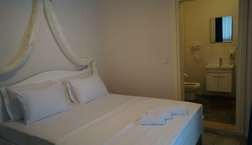 Junior Suite, Pool View