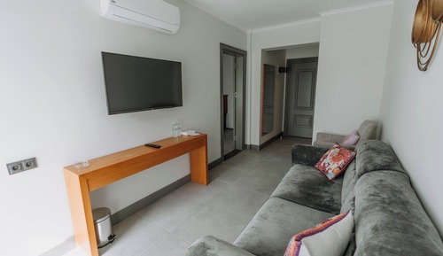 PREMIUM SUITE (1+1)