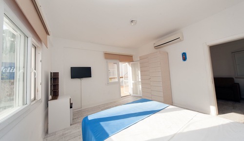 Luxury Triple Room