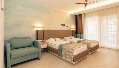 Standard Room (Family)