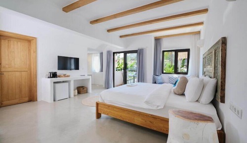 Exclusive Room, City View