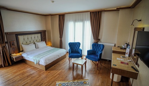 Double Room with Lake View