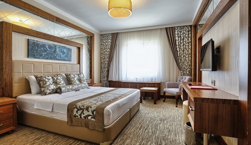 Luxury Single Room, 1 Twin Bed, Smoking, Garden View