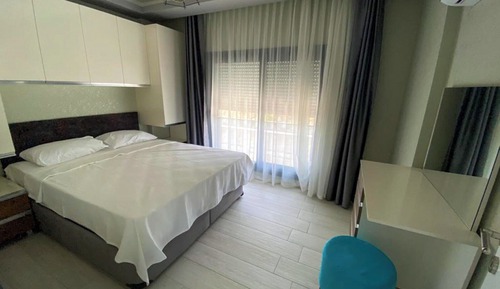 Apartment, 1 Bedroom, Pool View