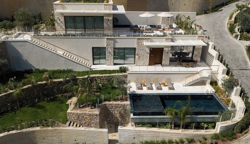 Premier Villa, Sea View