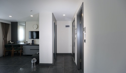 Family Room, City View