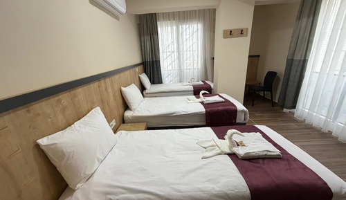 Triple Room