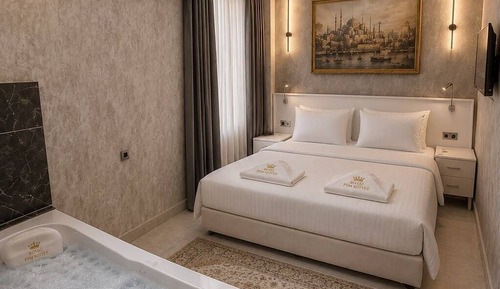 Three-Bedroom Premium Apartment with Balcony