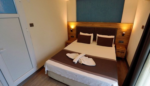 Comfort Double Room, Balcony, City View
