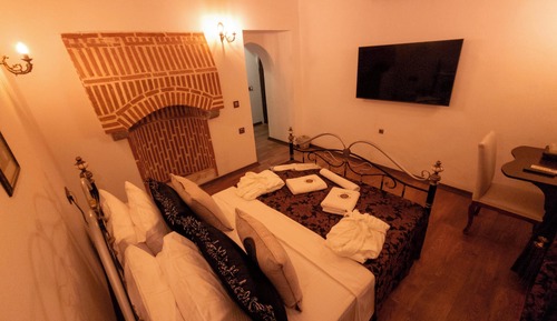 Deluxe Double Room with Extra Bed