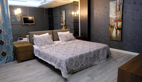 Presidential Suite, City View