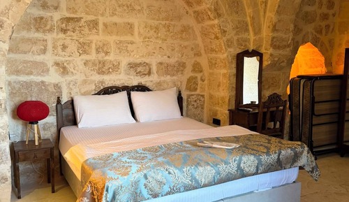 Deluxe Suite, City View