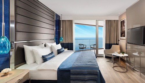 Junior Suite, 1 King Bed with Sofa bed, Sea View