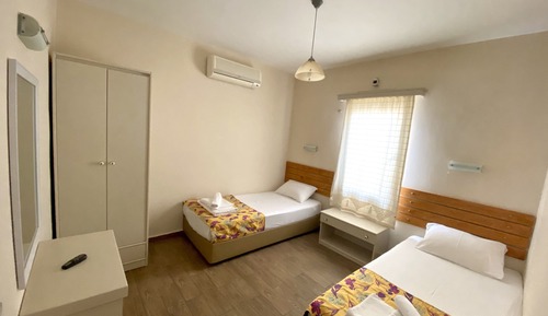Apartment, Multiple Beds