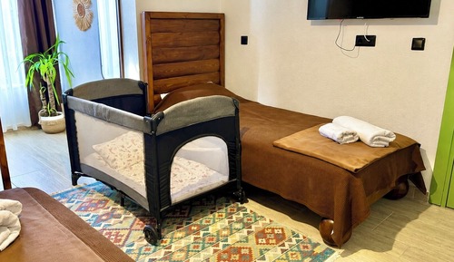 Deluxe Triple Room, Garden View