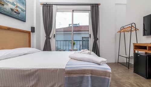 Deluxe Double Room, Balcony, Courtyard View