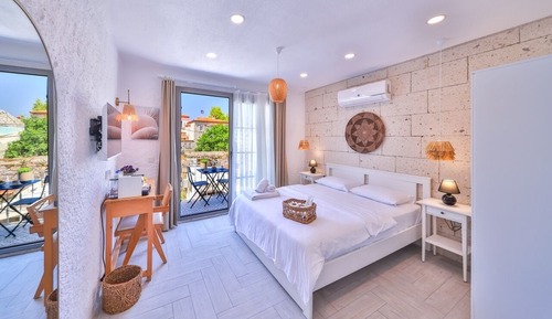 Superior Room, Garden View
