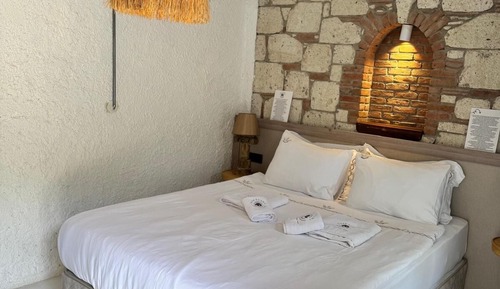 Superior Room with Garden and Pool View