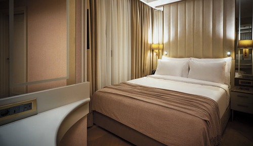 Classic Double Room No Window