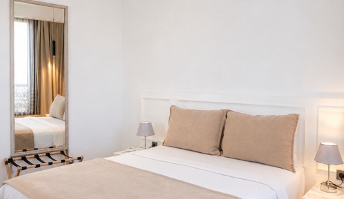 Deluxe Double Room, Garden View