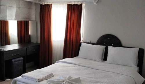 Suite, Garden View