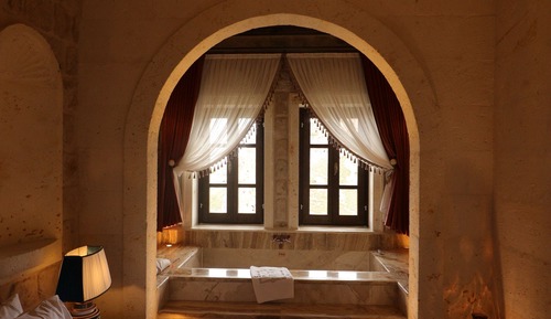 VR204 Stone Arched Private Suite