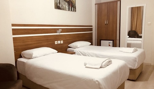 Business Twin Room