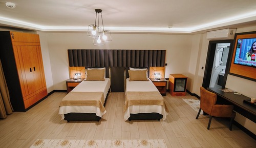 Comfort Triple Room