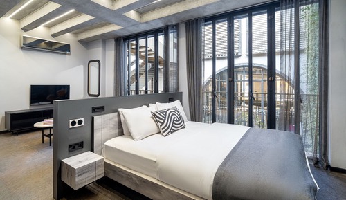 Design Apartment, 1 Queen Bed, Garden View, Courtyard Area